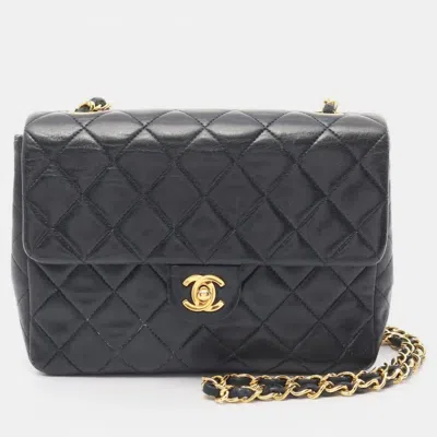 Pre-owned Chanel Mini Matelasse 20 Shoulder Bag Lambskin Navy Blue