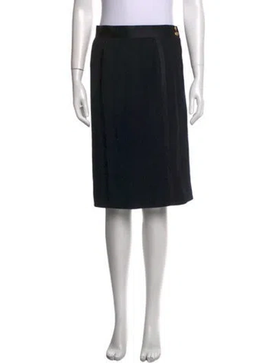 Pre-owned Chanel Mini Skirt In Black