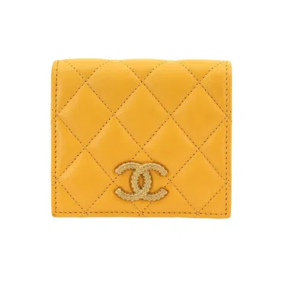 Pre-owned Chanel Mustard Yellow Leather Wallet (bi-fold) () In Mustard, Yellow