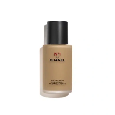 Chanel N°1 De  Revitalizing Foundation Illuminates - Moisturizes - Protects In White