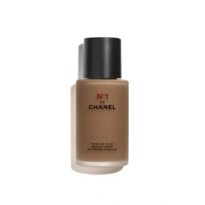 Chanel N°1 De  Revitalizing Foundation Illuminates - Moisturizes - Protects In White