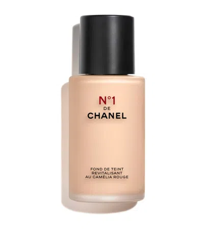 Chanel N°1 De  Revitalizing Foundation In Nude