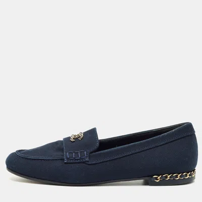 Pre-owned Chanel Navy Blue Denim Cc Chain Cc Slip On Loafers Size 38.5
