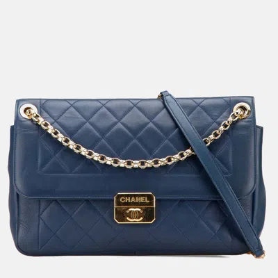Pre-owned Chanel Navy Blue Large Lambskin Chic With Me Flap