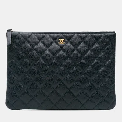 Pre-owned Chanel Navy Blue Medium Quilted Caviar O Case Clutch