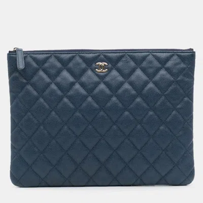 Pre-owned Chanel Navy Blue Medium Quilted Caviar O Case Clutch