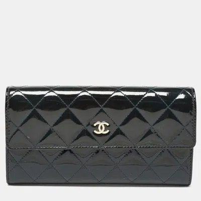 Pre-owned Chanel Navy Blue Quilted Patent Leather Continental Wallet