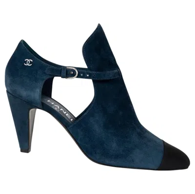 Pre-owned Chanel Navy Blue Suede 20a Rue Cambon Cut-out Ankle Boots Shoes 39.5