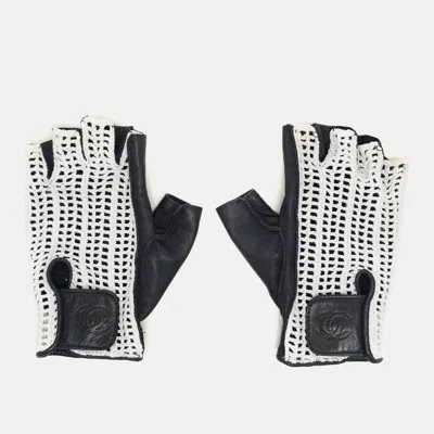 Pre-owned Chanel Navy Blue/white Leather And Crochet Fingerless Gloves