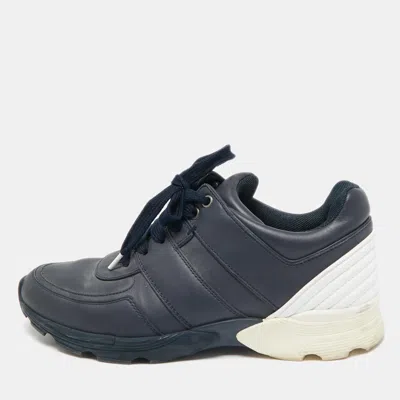 Pre-owned Chanel Navy Blue/white Leather Lace Up Sneakers Size 39.5