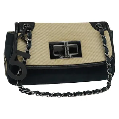 Pre-owned Chanel Navy Canvas Shoulder Bag ()
