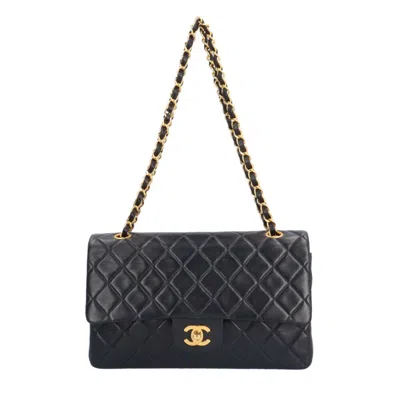 Pre-owned Chanel Navy Leather Shoulder Bag ()