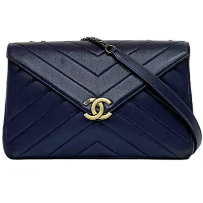 Pre-owned Chanel Navy Leather Shoulder Bag ()