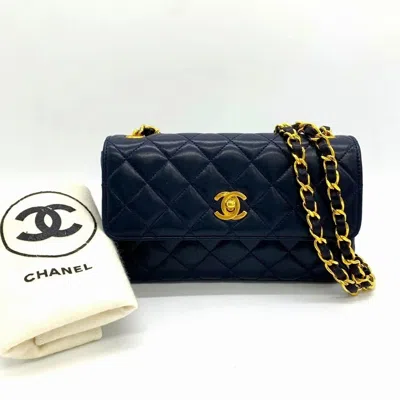 Pre-owned Chanel Navy Leather Shoulder Bag ()