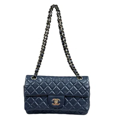 Pre-owned Chanel Navy Leather Shoulder Bag () In Blue