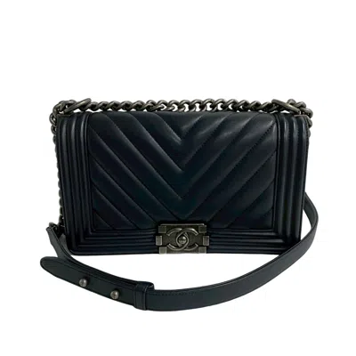 Pre-owned Chanel Navy Leather Shoulder Bag () In Blue