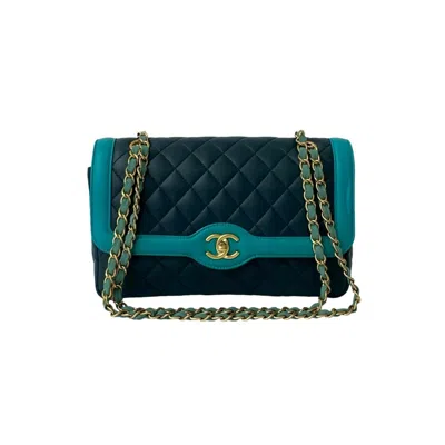 Pre-owned Chanel Navy Leather Shoulder Bag () In Multi