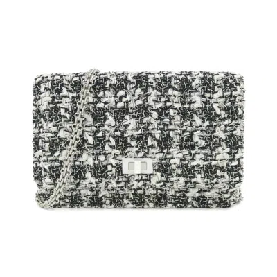 Pre-owned Chanel Navy White Tweed Chain/shoulder Wallet () In Navy, White