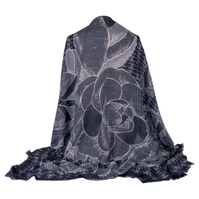 Pre-owned Chanel New Cashmere Camellia Navy Shawl In Blue