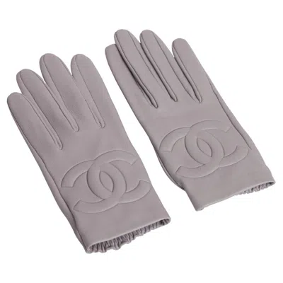 Pre-owned Chanel New Grey Leather Gloves In Gray