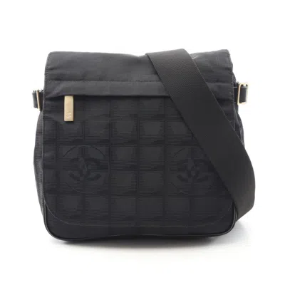 Pre-owned Chanel New Travel Line Black New Travel Line Shoulder Bag ()