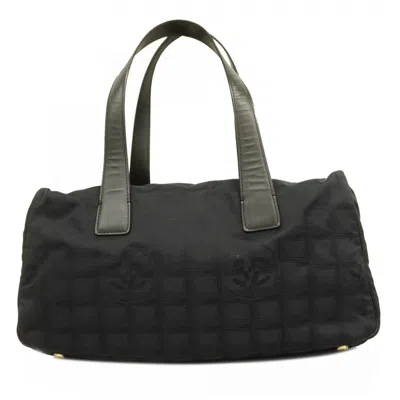 Pre-owned Chanel Nylon Handbag () In Black