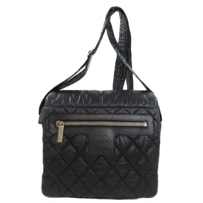 Pre-owned Chanel Nylon Shoulder Bag () In Black