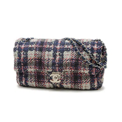 Pre-owned Chanel Nylon Shoulder Bag () In Multi