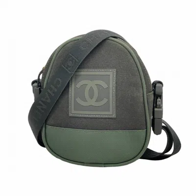Pre-owned Chanel Nylon Shoulder Bag () In Multi