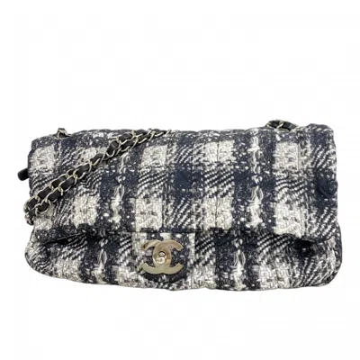 Pre-owned Chanel Nylon Shoulder Bag () In Multi