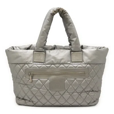 Pre-owned Chanel Nylon Shoulder Bag Tote Bag ()