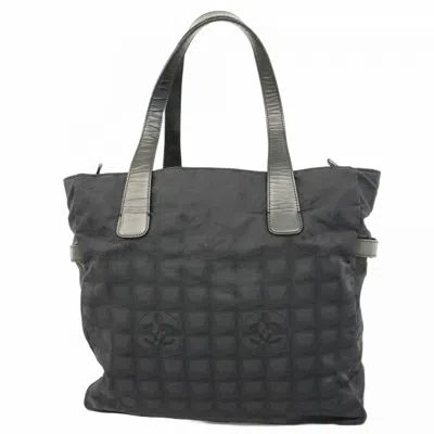Pre-owned Chanel Nylon Tote Bag () In Black