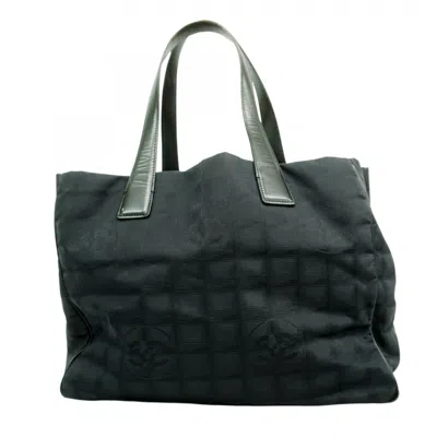 Pre-owned Chanel Nylon Tote Bag () In Black