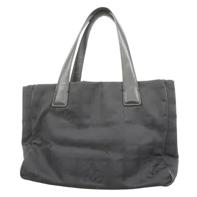 Pre-owned Chanel Nylon Tote Bag () In Black