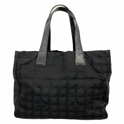 Pre-owned Chanel Nylon Tote Bag () In Black