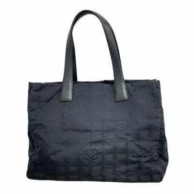 Pre-owned Chanel Nylon Tote Bag () In Black