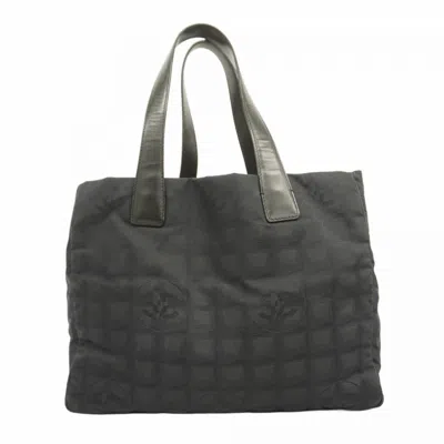 Pre-owned Chanel Nylon Tote Bag () In Black