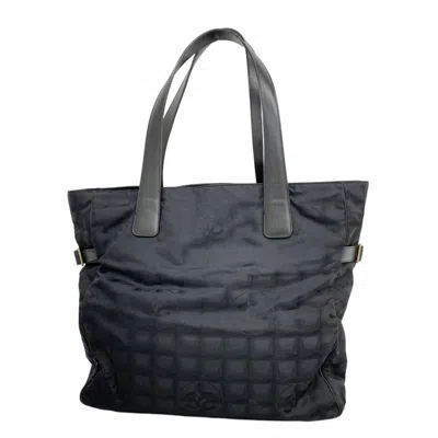 Pre-owned Chanel Nylon Tote Bag () In Black