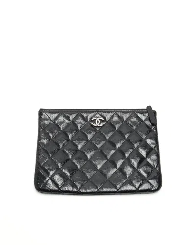 Pre-owned Chanel O-case Patent Clutch Bag In Black