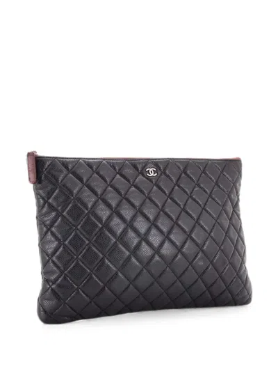 Pre-owned Chanel O Case Quilted Iridescent Caviar Large Clutch Bag In Black