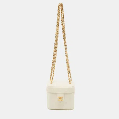 Pre-owned Chanel Off White Quilted Leather Vanity Clutch With Chain