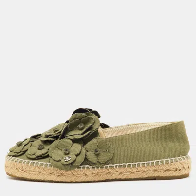 Pre-owned Chanel Olive Green Canvas Cc Camelia Espadrille Flats Size 39