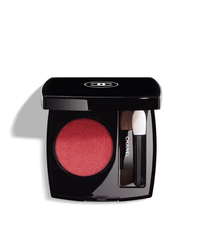 Chanel Ombre Essentielle Multi-use Longwearing Eyeshadow In Rouge Cosmos