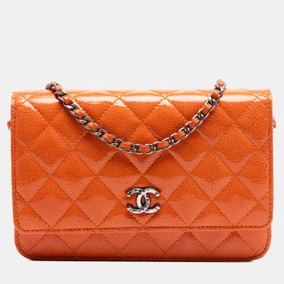 Pre-owned Chanel Orange Paris Dallas Cc Quilted Patent Goatskin Wallet On Chain