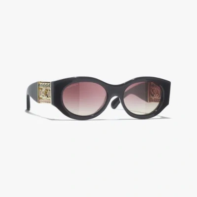 Chanel Oval Sunglasses In Black