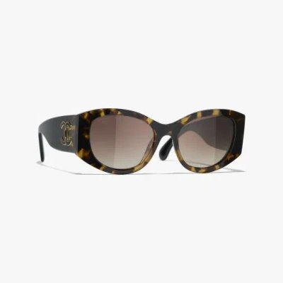 Chanel Oval Sunglasses In Brown