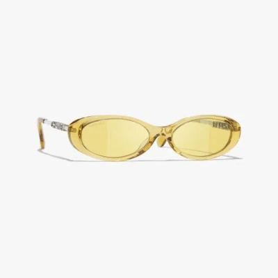 Chanel Oval Sunglasses In Transparent Yellow