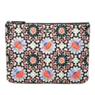 Pre-owned Chanel Paris Dubai Medium Quilted Printed Canvas O Case Clutch In Multicolor
