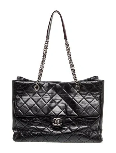 Pre-owned Chanel Paris-dallas Duo Color Tote In Black