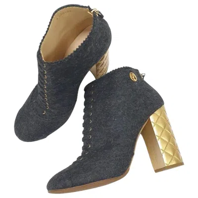 Pre-owned Chanel Paris-salzburg Grey Wool Quilted Gold Heeled Ankle Boots In Gray